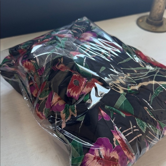 Misa Los Angeles Open Back Floral Maxi Dress NWT SMALL - Picture 7 of 7